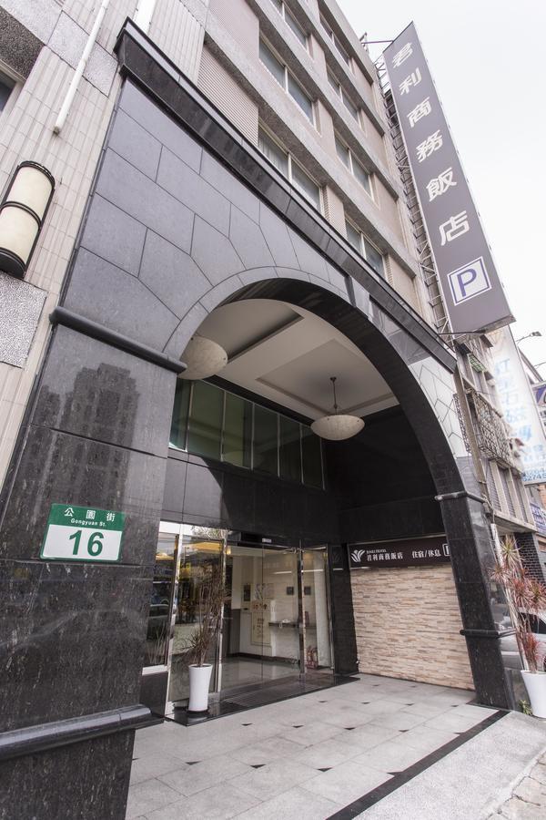 Junli Hotel Banciao Exteriör bild